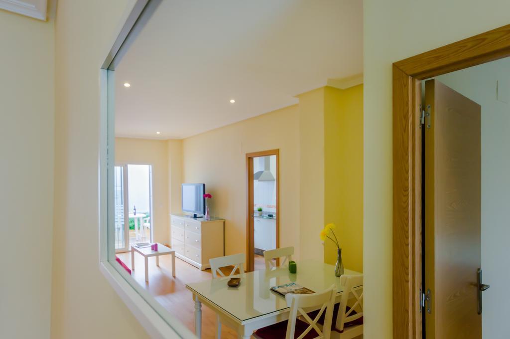 Apartamentos Ribera Del Puerto Ель-Пуерто-де-Санта-Марія Номер фото